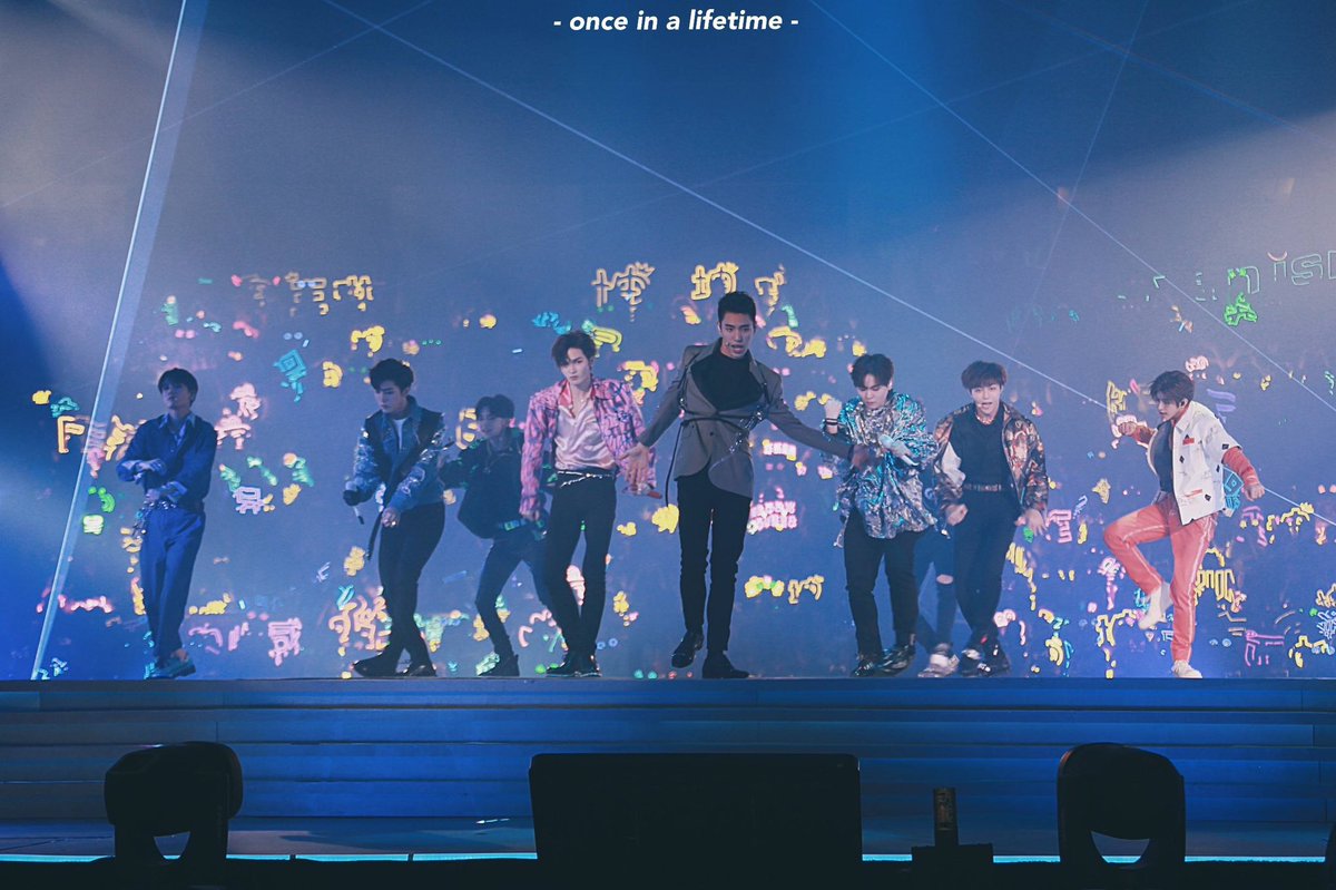 NINEPERCENTTH_'s tweet photo. 191012 #NinePercent告别演唱会💙

เห็นพวกเค้ายืนอยู่บนเวทีด้วยกัน9คนเเล้ว ใจเหลวเปงน้ำเลย😭

Cr. 一期一會丨NinePercent
#限定的记忆 #NinePercent (1) https://t.co/O1KBMWCuCO