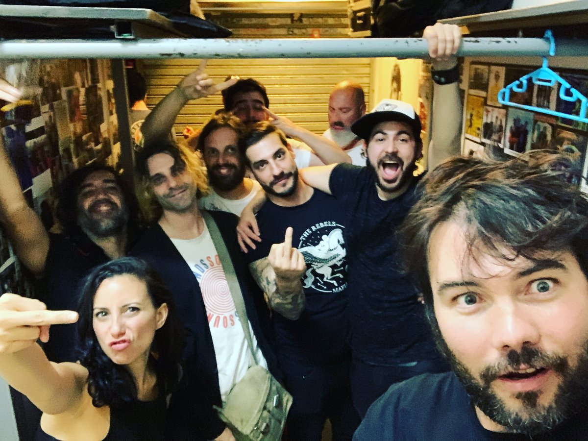 therebelsband's tweet photo. Cada noche de la gira que estamos dando con nuestros bros @thebuzzlovers desata la locura colectiva 🔥🤟🙌
•
#JOINTHEUNDERGROUND 😎 https://t.co/zpdvPKnWwL