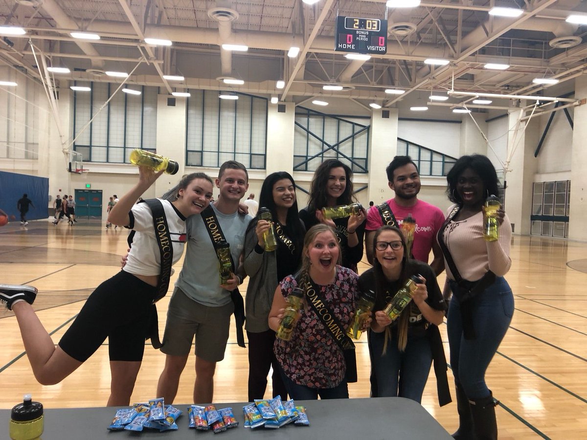 BroncoBash's tweet image. Come to Waldo Stadium today at noon to see Homecoming Royalty be crowned at halftime!🏈 👑