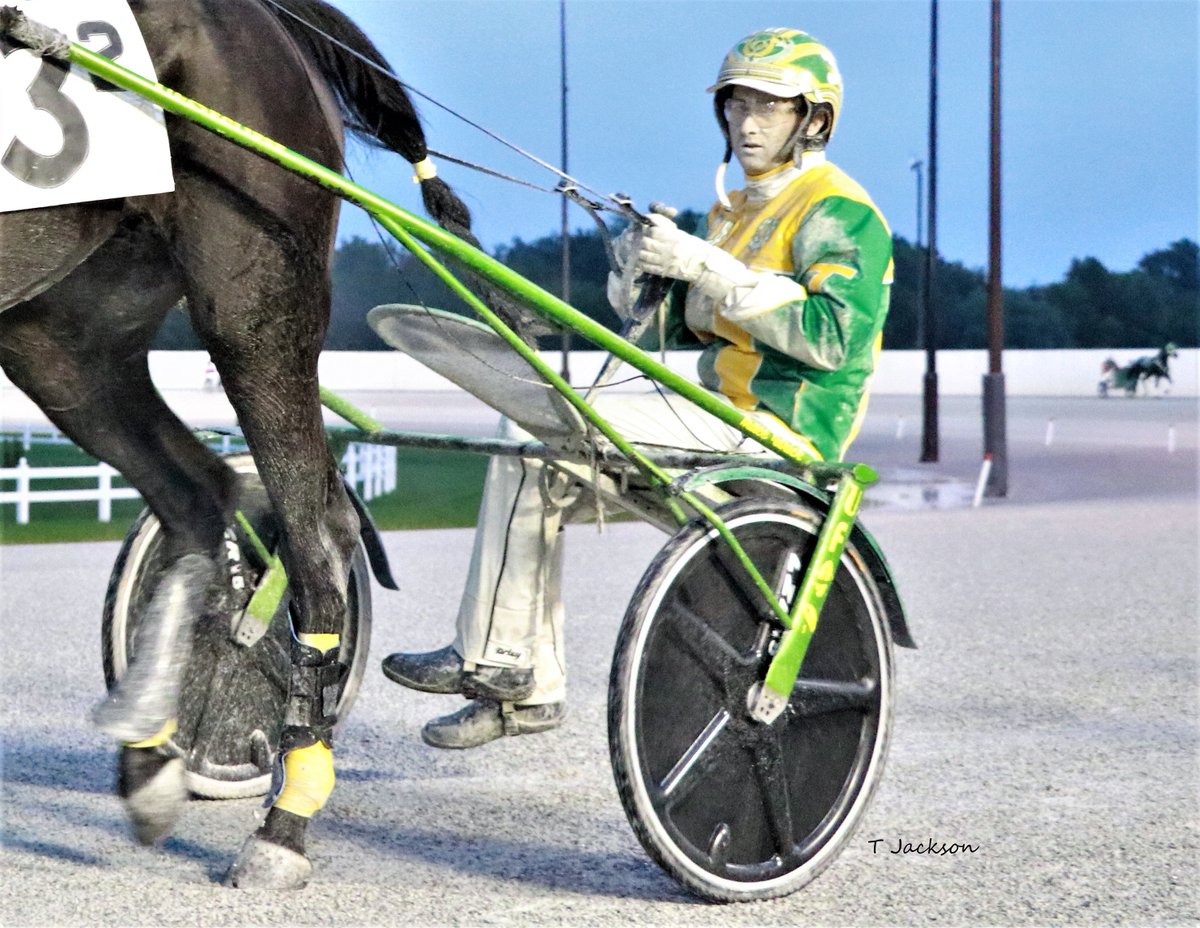 hoosiernations's tweet photo. @joeyputnam13 @JoejoeputnamJoe @INStandardbred @Chris_wponies @JoannKi32885615 @jtlburn @kimberlymoier @GlenPeckinpaugh @KathleenBaitzel @vnssa926 @joe_norte @elliotgordon2 @SadandSulk @KFrnch @GlenRmiller64 @USHWACanada @HoP_Racing @blongphee67 @musicalhossgal @tlvonline @miller_marijane @russell_swenton @RustyVorhees @BradA53472906 @GunnarDunning @cheepster13 @Mtuck_13 At Hoosier last night

Churita becomes a millionaire

#Touchdown @TraceTetrick #JRockinB #Churita #GoldenParadise #BridgeToJesses #RockSwan #TjsTopPick

Congrats!! #PlayHP https://t.co/b27odzfUh7