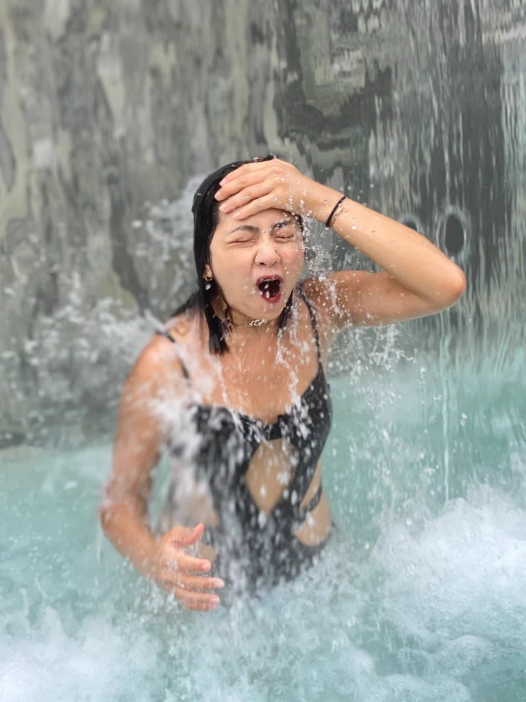 インスタ映えを狙ったはずなのに？水も滴るイイ女の理想と現実www