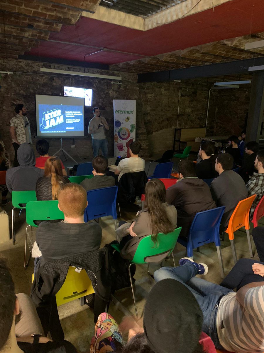 etermax's tweet photo. ¡Todo listo! Empezamos con nuestro primer #Eterjam en 🇺🇾 desde @SinergiaCowork 

#eterjamUY19 #etermaxUY #Gamejam #Etermax #videogames https://t.co/ca1CTG6g0e