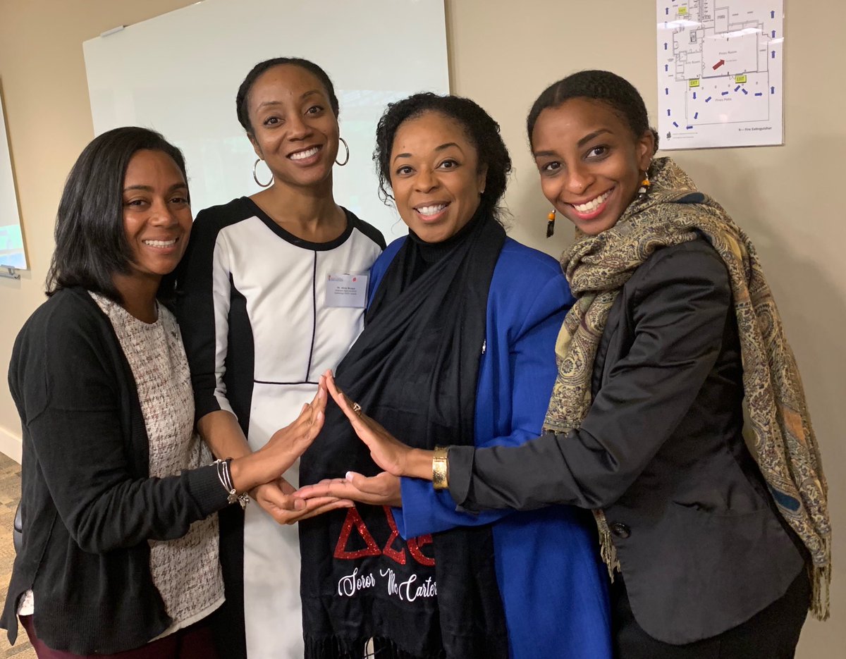 JessBostonDavis's tweet photo. My sisters and me.... The Sorors of #DST are representing at the #influence100 launch! https://t.co/Sqaih9hRs9