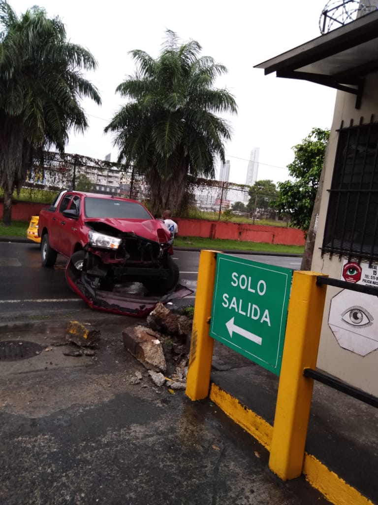 traficocpanama's tweet photo. Se registra accidente de tránsito en La Avenida Frangipani, a la altura de la Estrella de Panamá, en dirección a Panamá Oeste precaución. https://t.co/6sfpiKrP2V