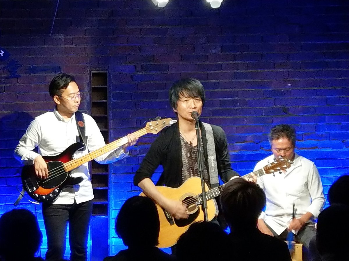 fujimaru417's tweet photo. soulsin-g(@soulsin_g )あうん堂ホールワンマンライブ
Soulを震わせる歌声に楽曲🎵
New CD(My souls)からもたっぷりと👍
オリジナルはもちろん
好きなカバーソングも披露😁
幅広い
#soulsin_g
#Mysouls #メジャー級
#メロディ
#クセが強くて誰もハモれない https://t.co/85oPxRHxAa