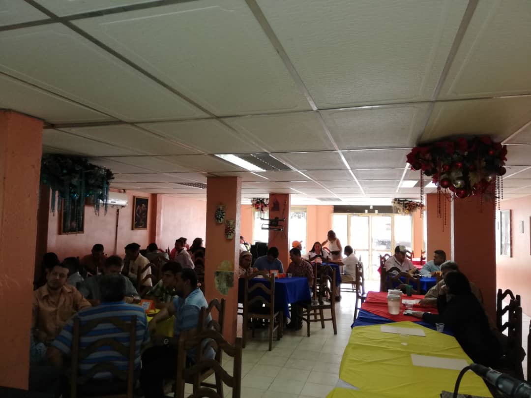 PlanPaisApure's tweet photo. Achaguas con la cola! Efectiva la coleada! Un rotundo éxito la Instalación de la Mesa Municipal Plan País Achaguas este 11 Oct. Se logró instar 11 de las 14 mesas que exige la @AsambleaVE  en @PlanPaisVzla, con un 79% de efectividad y un 80% en participantes de la Sociedad Civil, https://t.co/sw517Be3RY