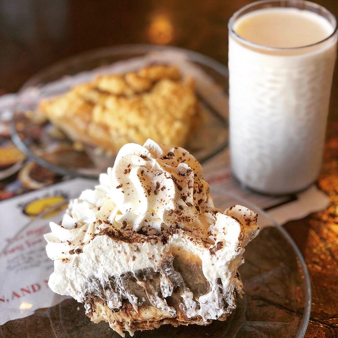 houseofpiestx's tweet photo. Where’s my Bayou Goo Crew? #houston #houstonfood #houstonfoodie #houston_insta #houstoneats #houstonnightlife #houstonnightclubs #houstonnights #houstonfoodies #houstonfoodbloggers #houstonfoodblogger #houstonphotographer #houstonphotography #buzzfeedfood #foodporn https://t.co/22xTWrQZyj
