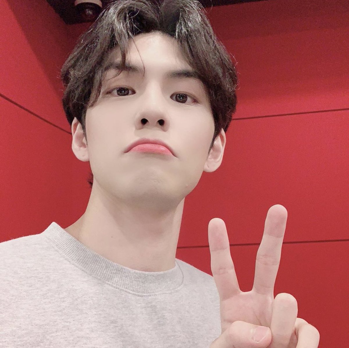 Spring9428's tweet photo. 🙊 https://t.co/oP5wkQlnC3