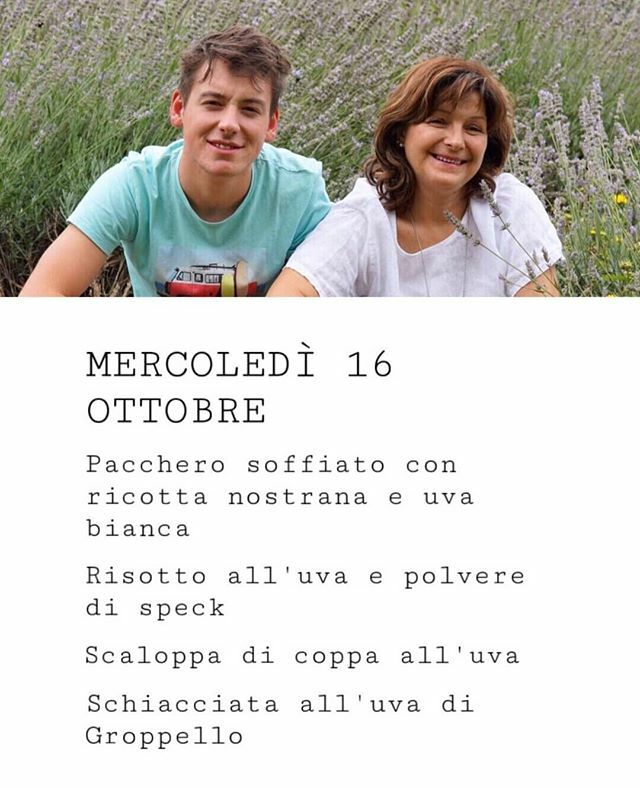 - 4 al corso di cucina più pazzo che c’è❤
•
•
•
#corsidicucina #food #uva #cibolocale #agrituriltempodellemele #foodporn #grape #paccheri #ricotta #risotto #scaloppine #schiacciata #valdisole #trentino #trentinodagustare #davidezambelli