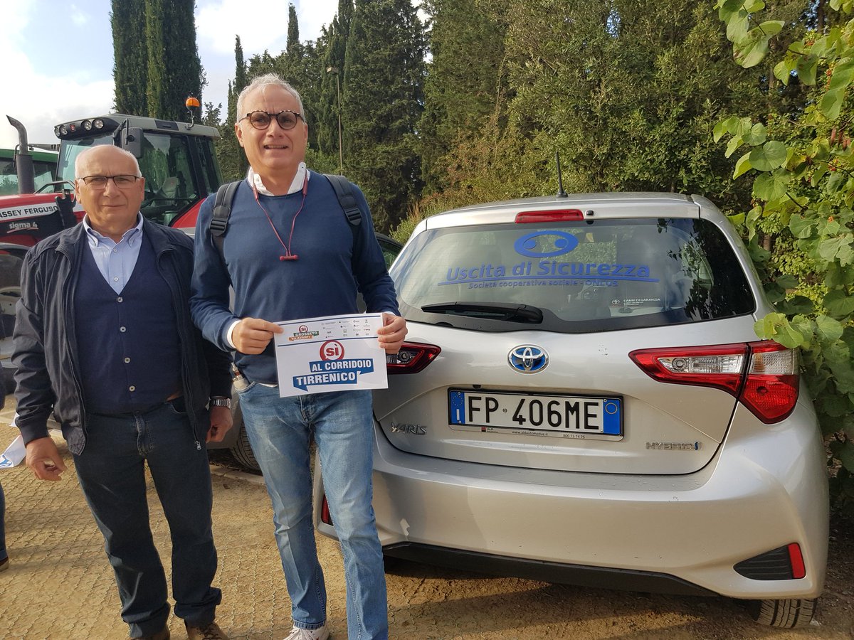 Anche noi, insieme alla Legacoop, eravamo presenti alla #manifestazione per dire sì al #corridoiotirrenico 
#12ottobre #aurelia #sicurezza #infrastrutture #maremma #grosseto 
<a href="/CciaaMarTir/">CameraMaremmaTirreno</a>