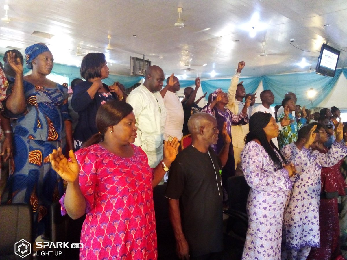 King_Alpha007's tweet photo. #CWBN_GDO 
#CWBNGlobalOffering
Saints worshipping God together as one https://t.co/AOMg9QlUOA