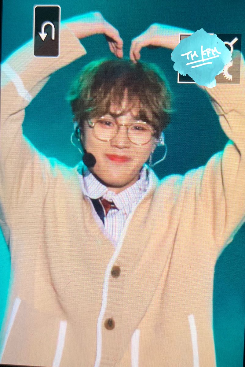 191012 아송페 프리뷰
너아아아무 이뽀❤️❤️ 윽...내심장....
#하성운 #성운 #HASUNGWOON