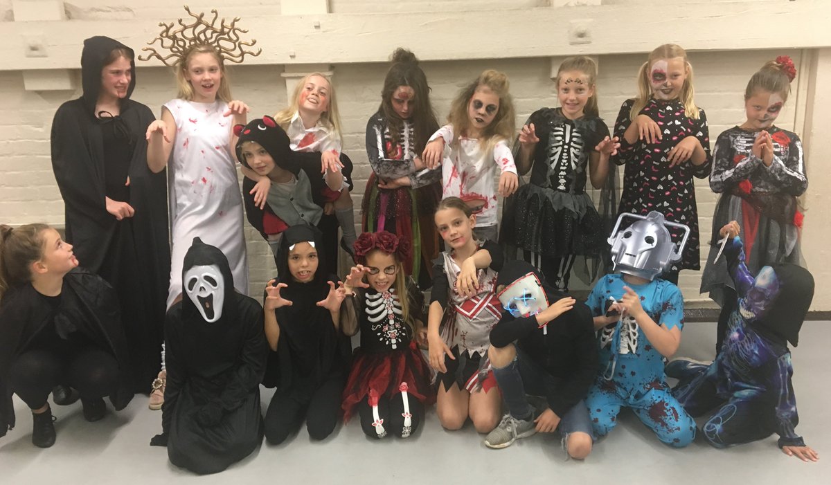 DanceProAcademy's tweet photo. Have you got your Halloween costumes sorted? Don't forget to wear them to classes on the week Commencing the 21st as we are raising money for charity! Friends are welcome to join in the fun too! #MakeAWishUK #charity #community #Ware #danceclasses #children #Warekids #Waremums https://t.co/36rpZ956uq