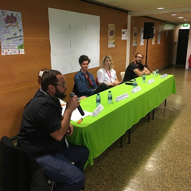 Conférence #2:
Où est la parole des musicien·ne·s ?
proposé par le RIF #paroleparoleparole

@reseau_rif

#independent #music #france #ivry #goindependent #free #rockfrance #electrofrance #festival #festivaldemarne #lajimi #label #inde #expo #vinyl #talks… ift.tt/2OEfivc