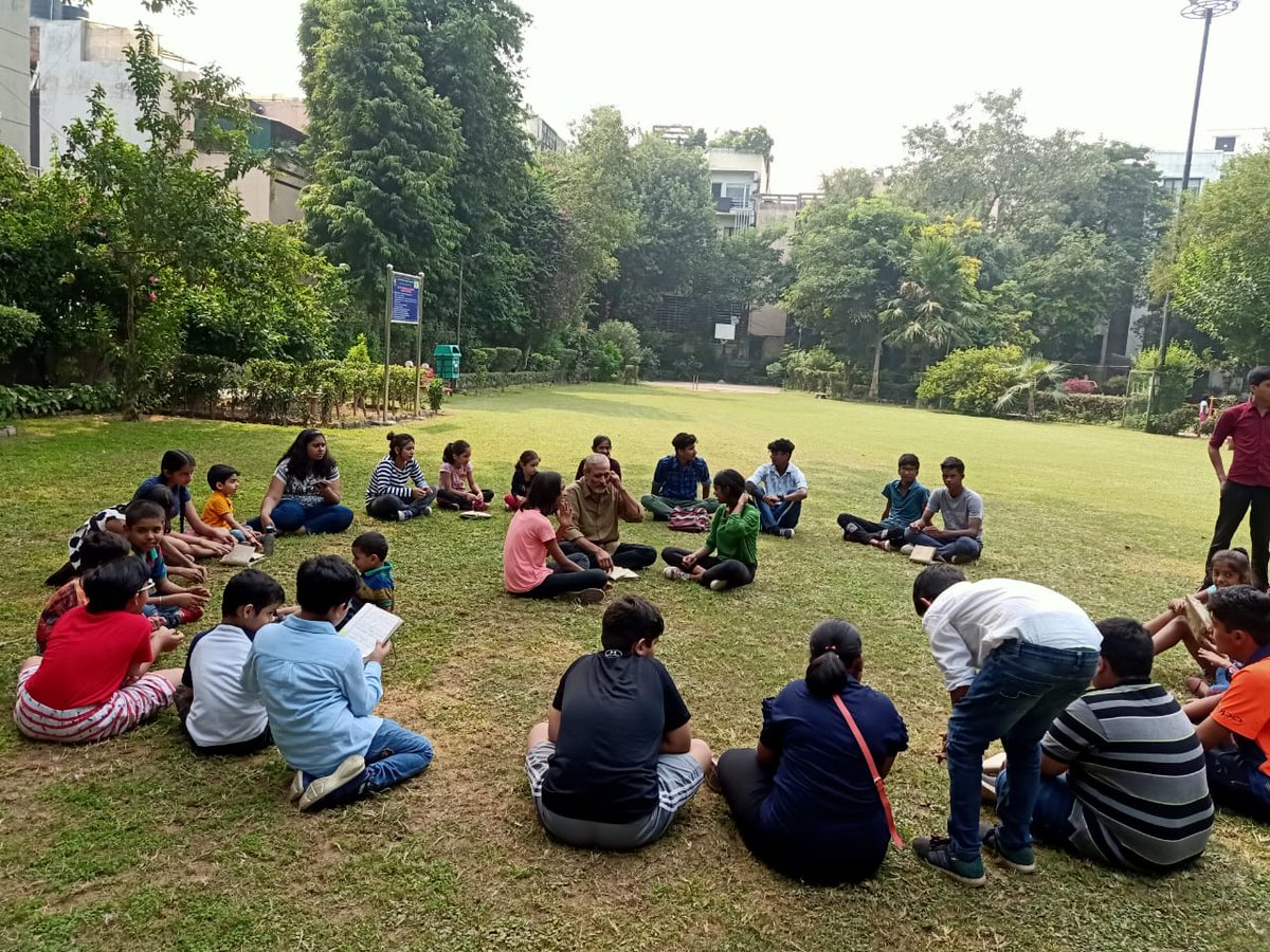 Navjiwan RWA organised a nest building workshop by Environmentalist Mr. Rakesh Khatri for our colony children Great to have @richaanirudh interacting & motivating children Amazing to see children connect with nature away from gadgets @UNEnvironment @appriseParas @enviannotations