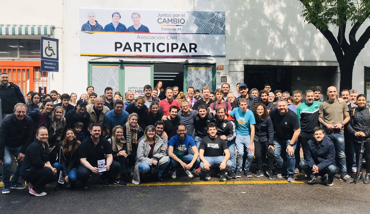 muramartin's tweet photo. Nada nos detiene!! 💪💪💪Salimos a la calle para hablar con los vecinos de la @bacomuna14. Junto a Horacio y  a todo el equipo queremos hacer de Buenos Aires la mejor ciudad para vivir. #JuntosSomosMas #JuntosPorElCambio https://t.co/K4xVecRVFW