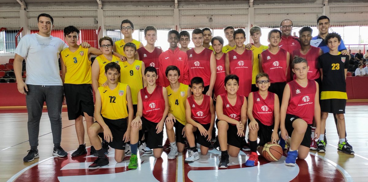 Partidos esta mañana en La Paz de #azuqueca de nuestros infantiles y cadetes regionales con <a href="/basketsales/">CD.SALESIANOS BASKET</a> y <a href="/cdsanvi/">CD San Viator Madrid</a> 
🏀🏀