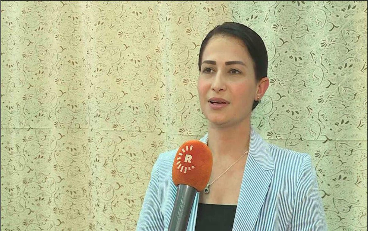 BHL's tweet photo. Son nom était Havrin Khalaf. Elle était une voix kurde pour les femmes et la liberté. Féministe d’idées et de gestes. Assassinée, aujourd’hui, par les bombes d’Erdogan.  Voilà ce que la trahison de Trump fait. Voilà à quoi aboutit la veulerie en politique. Grand chagrin. #Kurdes https://t.co/TNIBNi80aI