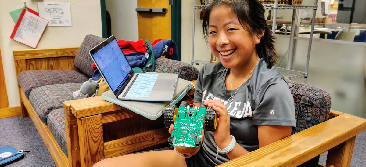 A group of middle school girls just wrapped up two weeks of programming <a href="/FiriaLabs/">Firia Labs</a> CodeBot robots with #Python.   What a fun dive into physical computing! <a href="/CastillejaNews/">Castilleja School</a>