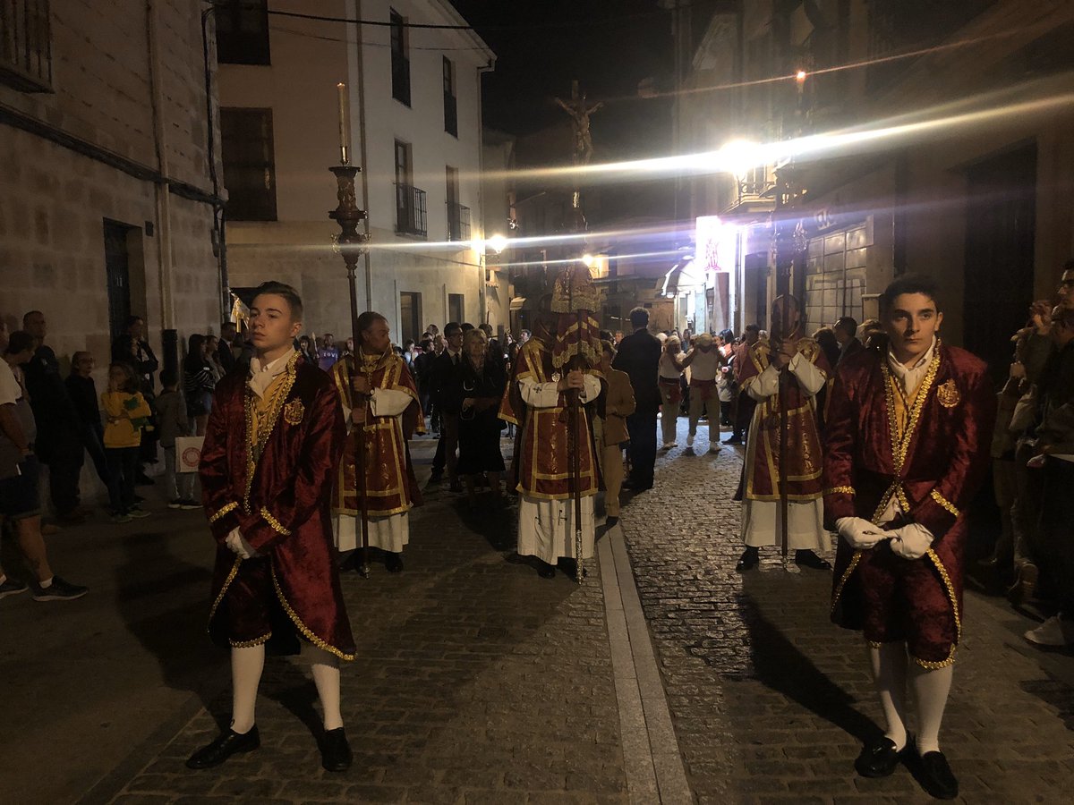 La Cruz de Guia llega q la calle Serranos #Rosario2019