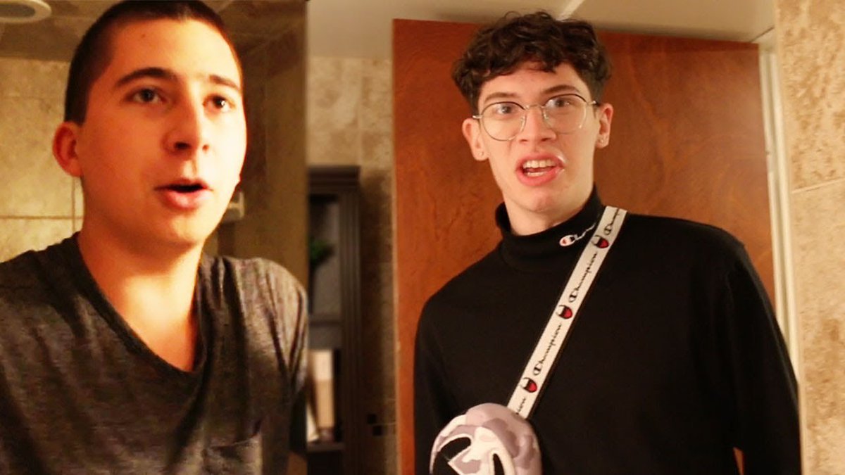 AlsoMarkDavid's tweet image. NEW VLOG IS OUT!!! GO WATCH THAT!!! “THEY ALMOST FOUGHT BECAUSE OF THIS!!!” youtu.be/cT4A-SqA8ao