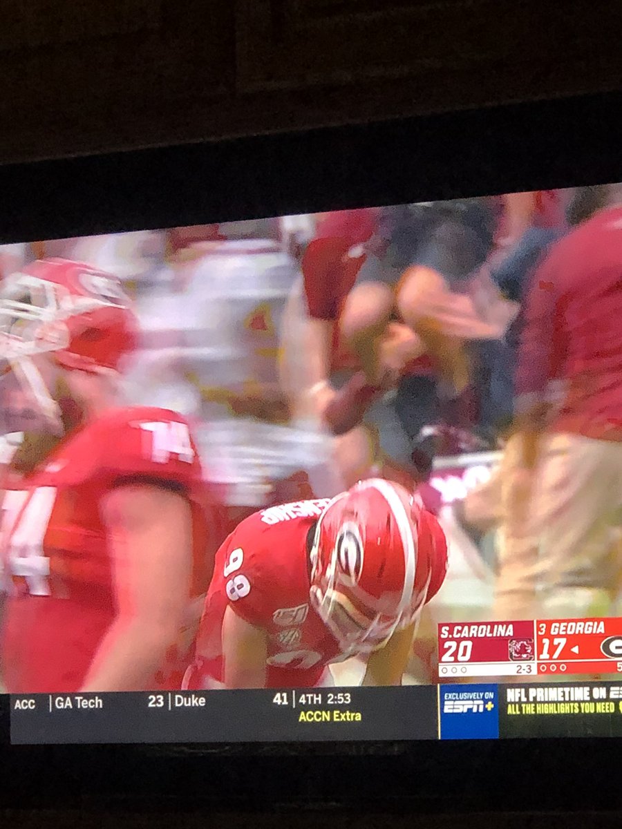JlewisTSS's tweet photo. @MikeTaylorShow the Taylor Curse continues... poor Blakeship!! You show some love and look what happens! https://t.co/yieigDkDqo