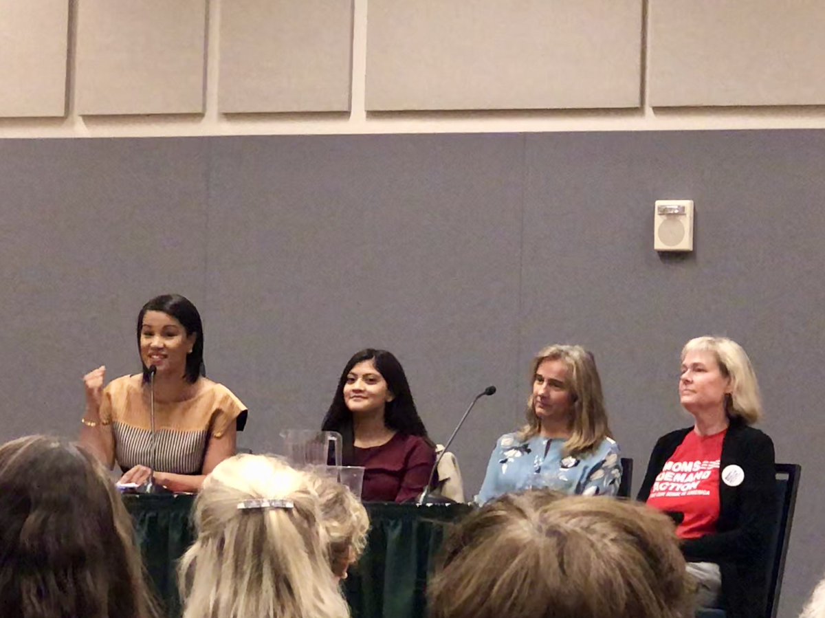 Lots of amazing speakers at @DonBeyerVA’s women’s conference. Great to see Mary Huber of @MomsDemand VA, Marion Brunken of @Volalex & Gracia Melendez of the Arl Teen Network Board featured on the “Driving Social Good” panel, moderated by @michellemillben 
#FightingforEquality