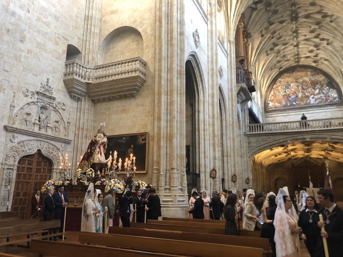 Descontando minutos destro De la Iglesia de San Esteban. #Rosario2019