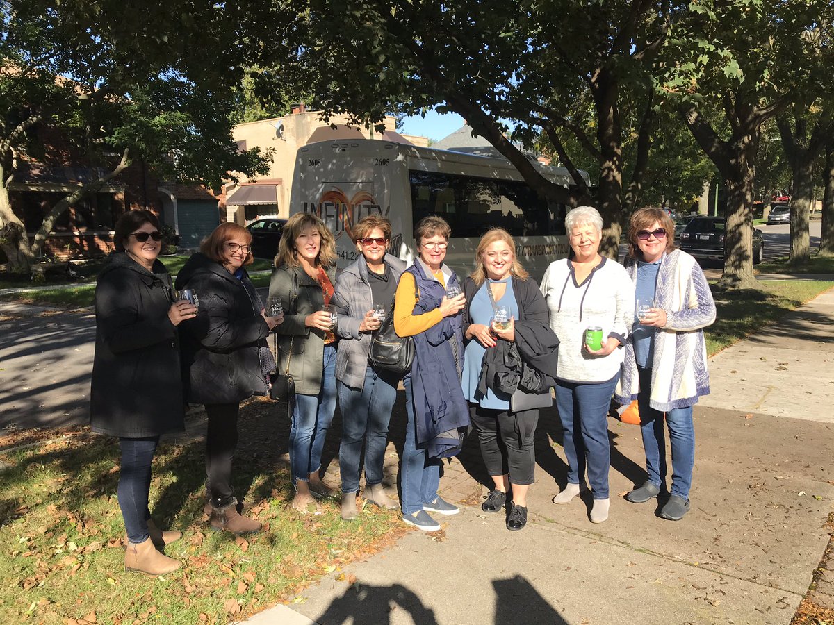 #PureMichigan #Wine Tour.  windycitytourcompany.net #chicago #foodandwine #winetasting