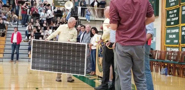 Mount Desert Island, Maine, going solar to protect the environment &amp; boost bottom-line ecs.page.link/nZpcx via <a href="/bangordailynews/">Bangor Daily News</a>. Hands-on, think-in, youth activism yields avoided emissions for the school &amp; community. Contact <a href="/planetalphacorp/">Planet Alpha Forest</a> if your school wants to go solar.