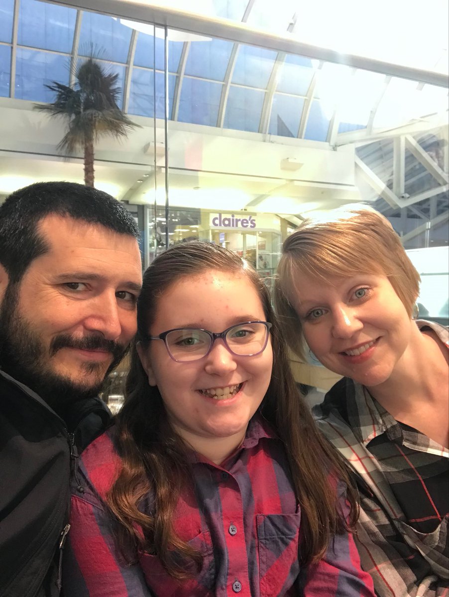 Waiting for ⁦<a href="/itsdougthepug/">Doug The Pug</a>⁩ at Dallas Galleria!