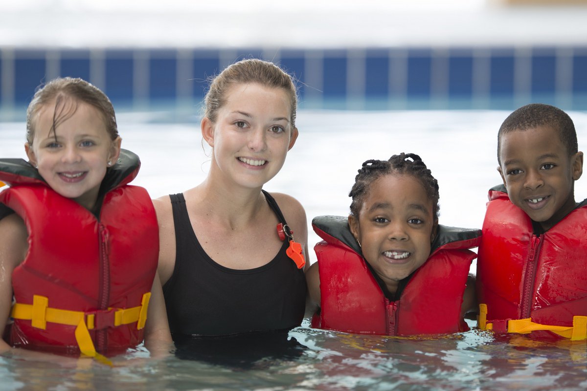 AmerAcadPeds's tweet photo. Pediatricians can partner with families, programs and local organizations to address the drowning risks specific to their community. Learn more about @AmerAcadPeds recommendations on water safety and access #DrowningPrevention resources at https://t.co/l7OF5v0AvX https://t.co/VUZeWP0LdQ