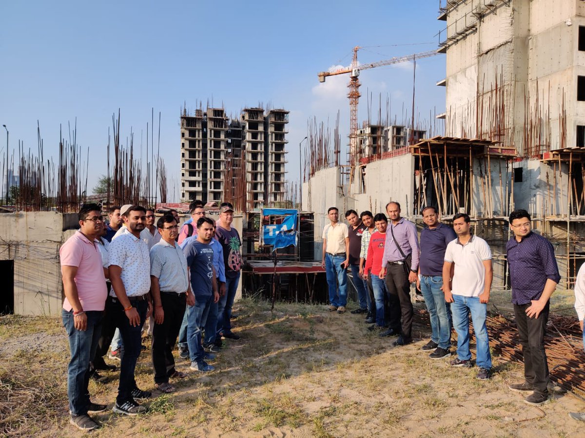 kapilcheetahh's tweet image. @PMOIndia flats allocated in PM AWAAS YOJNA in Haryana affordable housing @Supertechltd license number 163/164 of 2014. @cmohry @mlkhattar #TCPHaryana is sleeping. Possession in JAN 2020 &amp;amp; pathetic condition of project. @narendramodi what a common man do who trusted u @htTweets