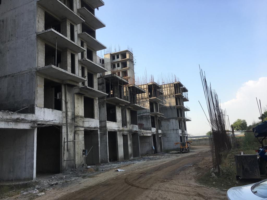 kapilcheetahh's tweet image. @PMOIndia flats allocated in PM AWAAS YOJNA in Haryana affordable housing @Supertechltd license number 163/164 of 2014. @cmohry @mlkhattar #TCPHaryana is sleeping. Possession in JAN 2020 &amp;amp; pathetic condition of project. @narendramodi what a common man do who trusted u @htTweets