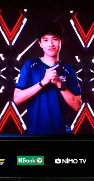yorya_anw's tweet photo. เหนือสิ่งอื่นใด อยากได้รูปนี้ของโมนา มันน่ารักดุ้กดิ้กมาก ใครมีปามาหน่อย ._. #EvosDebut https://t.co/MfR4t4I4eV
