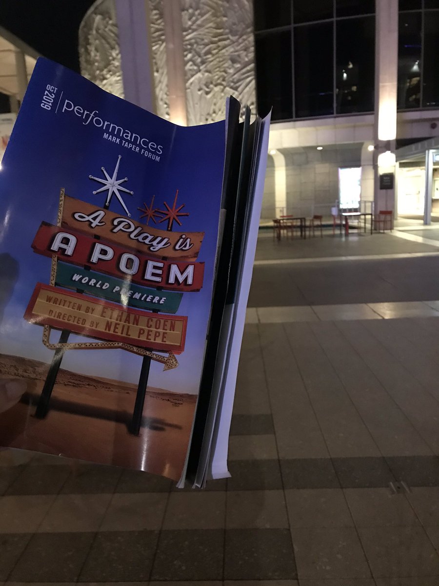 sharonlawrence's tweet photo. Don’t miss the satisfying pastiche of #APlayIsaPoem @CTGLA. Great writing by #EthanCohen direction by #NeilPepe and a cast that can’t be beat. Congratulations to them all👏🏻 @JasonKravits @saulrubinek enjoy the LAST weekend https://t.co/Au48qDjPmX