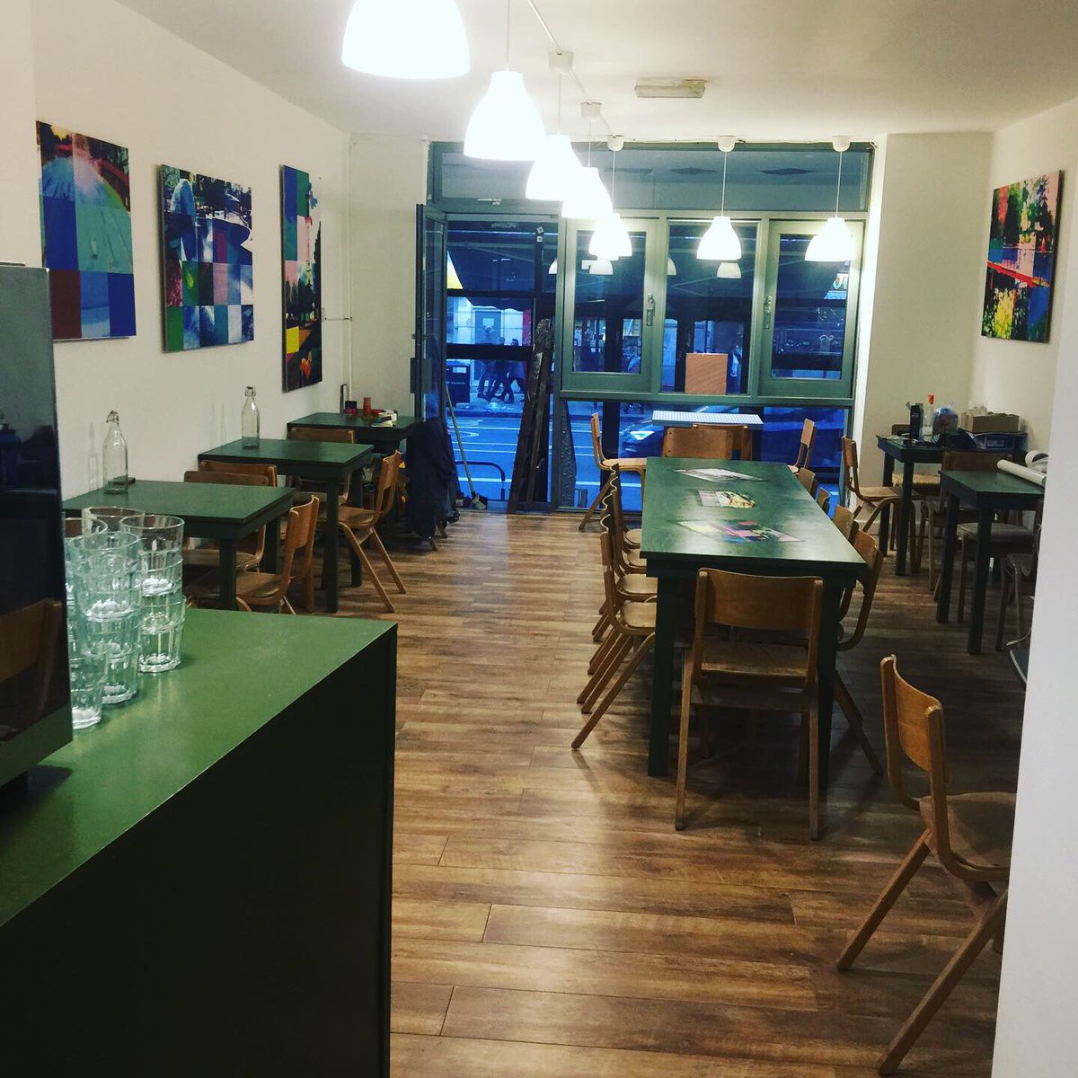 Finch Cafe tweet media