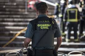 Aprovechamos el día de su patrona, la Virgen del Pilar, para felicitar a la <a href="/guardiacivil/">Guardia Civil</a> y agradecer la gran labor que realizan a diario todos y cada uno de sus miembros. ¡Gracias por velar por nuestra seguridad! 👏👏