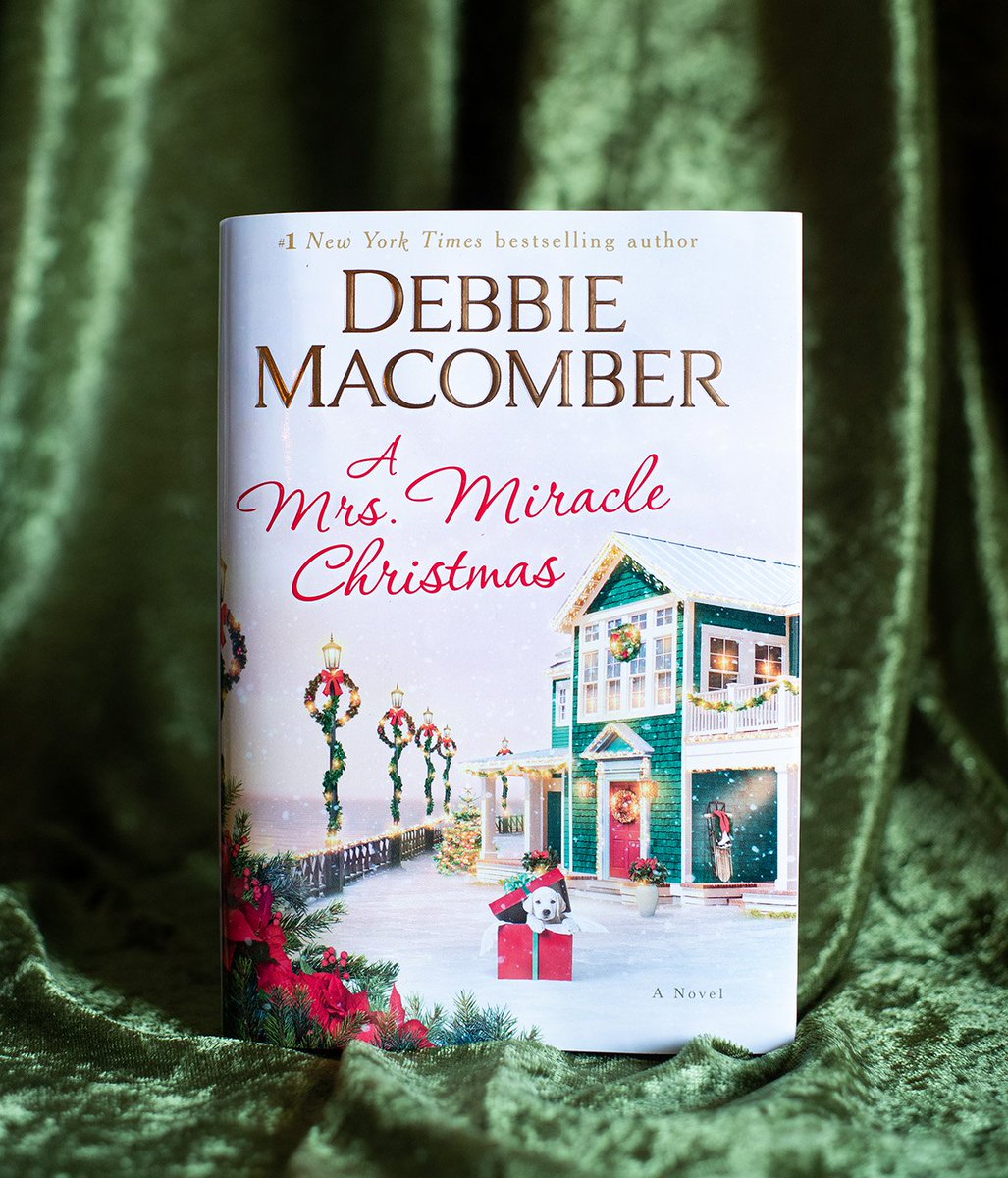 debbiemacomber's tweet photo. 'Tis the season to give, and today I am giving away two signed copies of my new Christmas book, A MRS. MIRACLE CHRISTMAS, to one lucky winner! One copy is for you and the other to give to that special person in your life! All you have to do is retweet! Winner selected on 10/16! https://t.co/HK2pnPw3CX