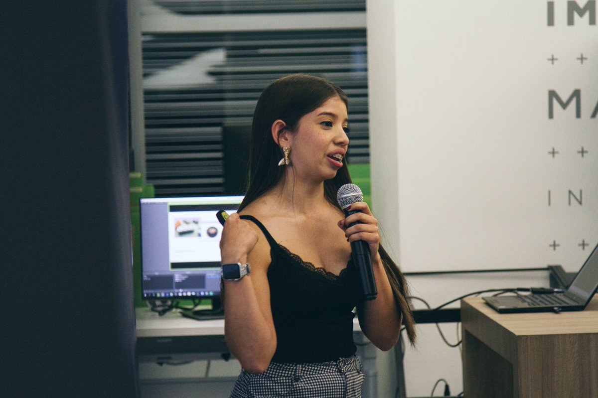 anamariasosam's tweet image. Una foticos de la #NodeWeek 🥰