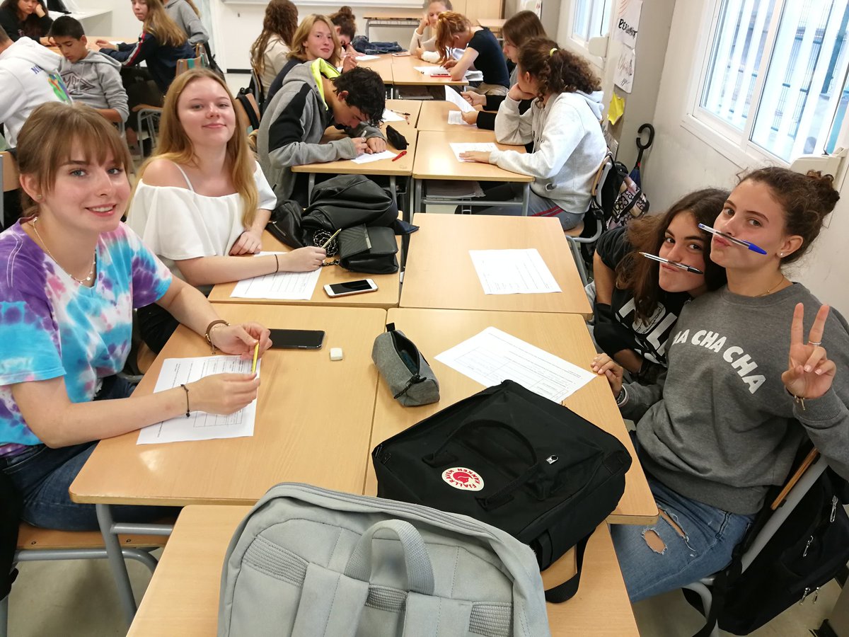 nogensmenys's tweet photo. Danke für eure Aufmerksamkeit #Austausch #Intercambio @InstitutSantPol #Wolfhelmschule. Wir sind #begeistert #moltcontents #cosesdeprofe #aprenentatge per anar per la #vida i #videstrobades https://t.co/WbMNRHBs87