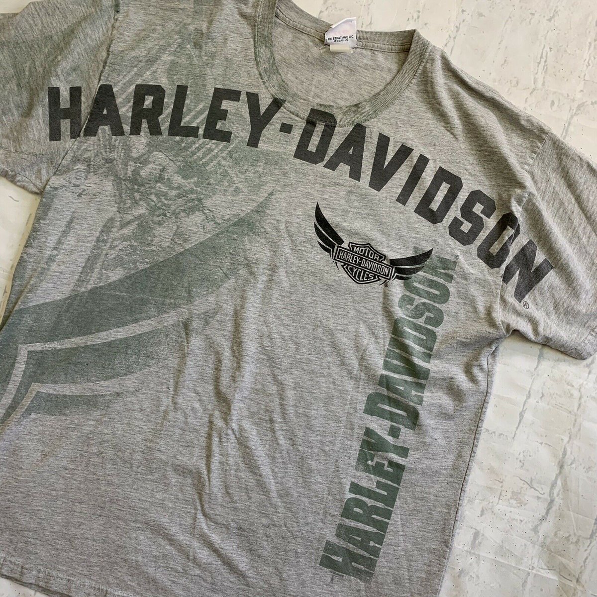 EclecticOutfitr's tweet photo. Harley Davidson Mens Gray T-Shirt Paris Texas Size XL 

https://t.co/nUPTriKl7C

#harleydavidson #biker #motorcycle #cycle #pokerrun #HDmotorcycles #ebayROCteam #tshirt #harley https://t.co/ePJyjfFdt0