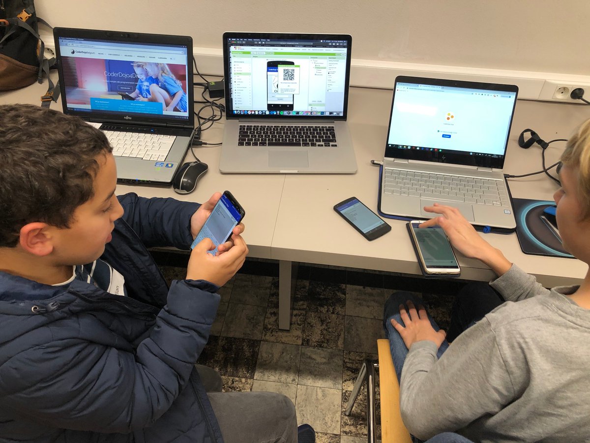 coderdojo1800's tweet image. #AppInventor team in actie.  #AppInventor + 
@Firebase = #CoderDojoChat 😀😃😃 @CoderDojoBe  @BibVilvoorde
