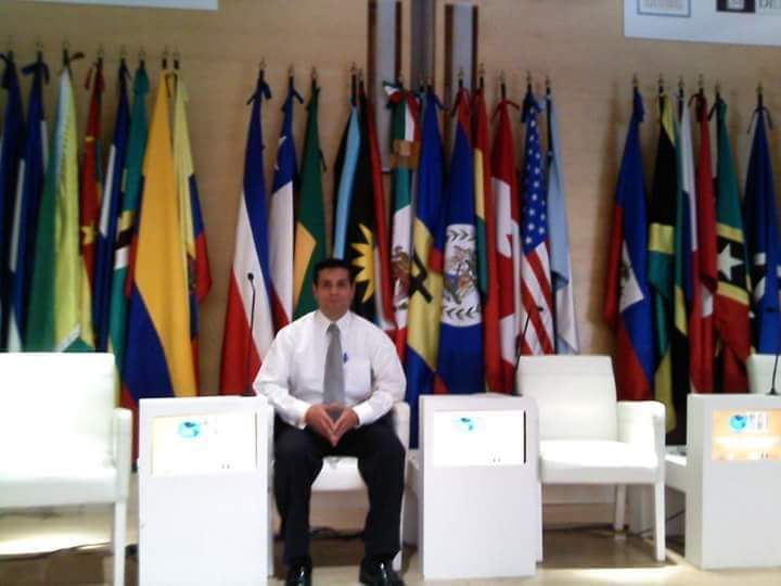 ortizpadilla's tweet photo. Hace 7 años en un Foro de la OEA organizado con el entonces IFE.
Expresidentes de América, Lideres Sociales con un tema en específico:
Democracia https://t.co/pzBonX6Ik2