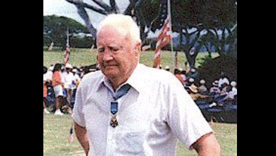 culverindiana's tweet image. RT @MedalofHonorCDP "Push ahead and overcome all obstacles--there is always a way."  #MOHRecipient Jay Zeamer, Jr.