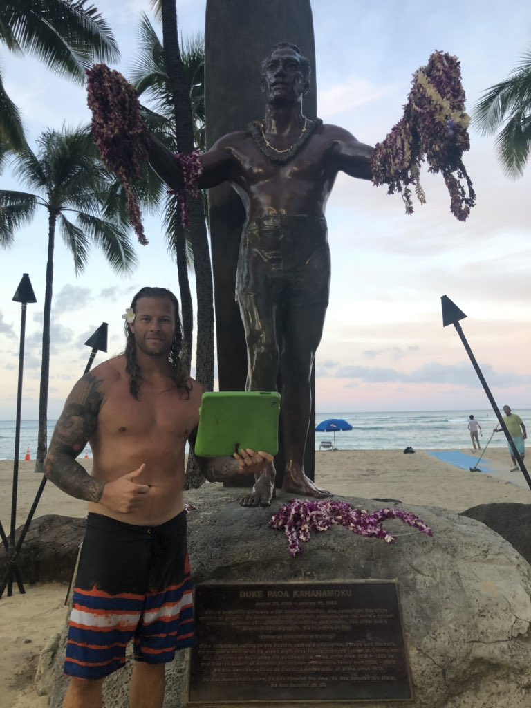 ashtonsims26's tweet photo. Less than 30min till the @SuperLeague Grand Final kicks off!! 
It’s gonna be a belter 💥💥
Wish I was watching it live at OT but this might just be the 2nd best place in the world to watch it next to Duke🏄🏼‍♂️
Anyone got a better location??? 🏉
#Hawaii #GrandFinal #ThanksVPN https://t.co/aknf8x0Jmi
