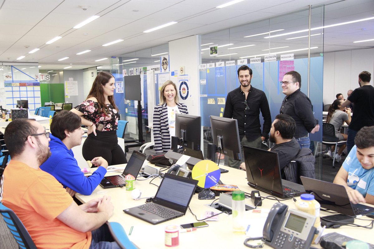 Reskiebak's tweet photo. Hoy para el Dojo es día de hack en el #DataJam de @RevistaSG en el @Citibanamex CXHub... ¡Gracias a @kelloggsmx, @IBM e @ITAMuniversity por apoyar ... y al #AgileDojo, #Datavengers y #DigitalEngineering de Citi  #MakingPeopleAwesome @CrewAgile  #Data #DataScience https://t.co/MQEmTZoPbl