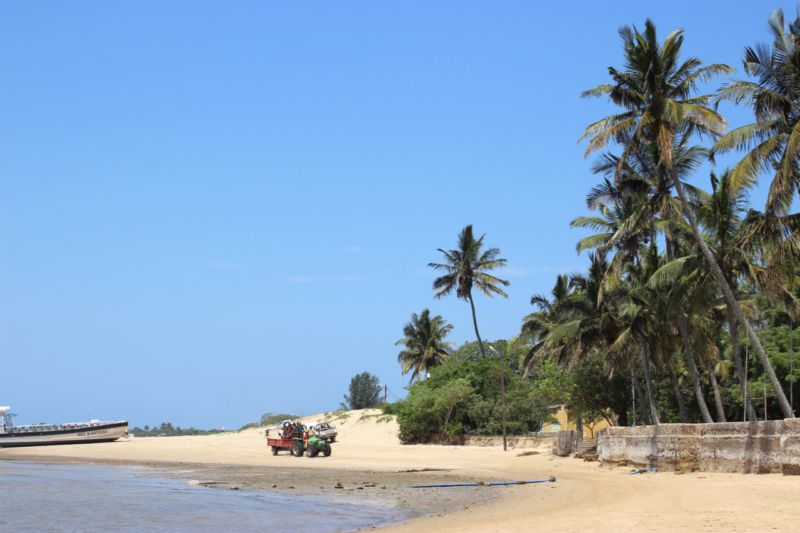 InhacaI's tweet photo. Welcome for cruising along * You will enjoy the trip to experience the great islands and beaches of the Mozambique channel #EcoWildRoute #Mozambique #MozIslandExplorer https://t.co/eJ3qo1IHbF