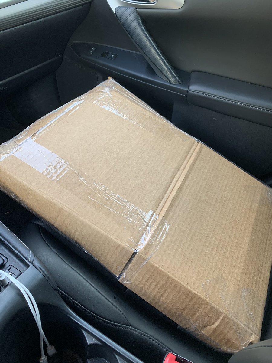 MurderDice's tweet photo. Wedding present attained. #TheCokers #MysteryGift #UglyBox https://t.co/1DhtH6OMEo