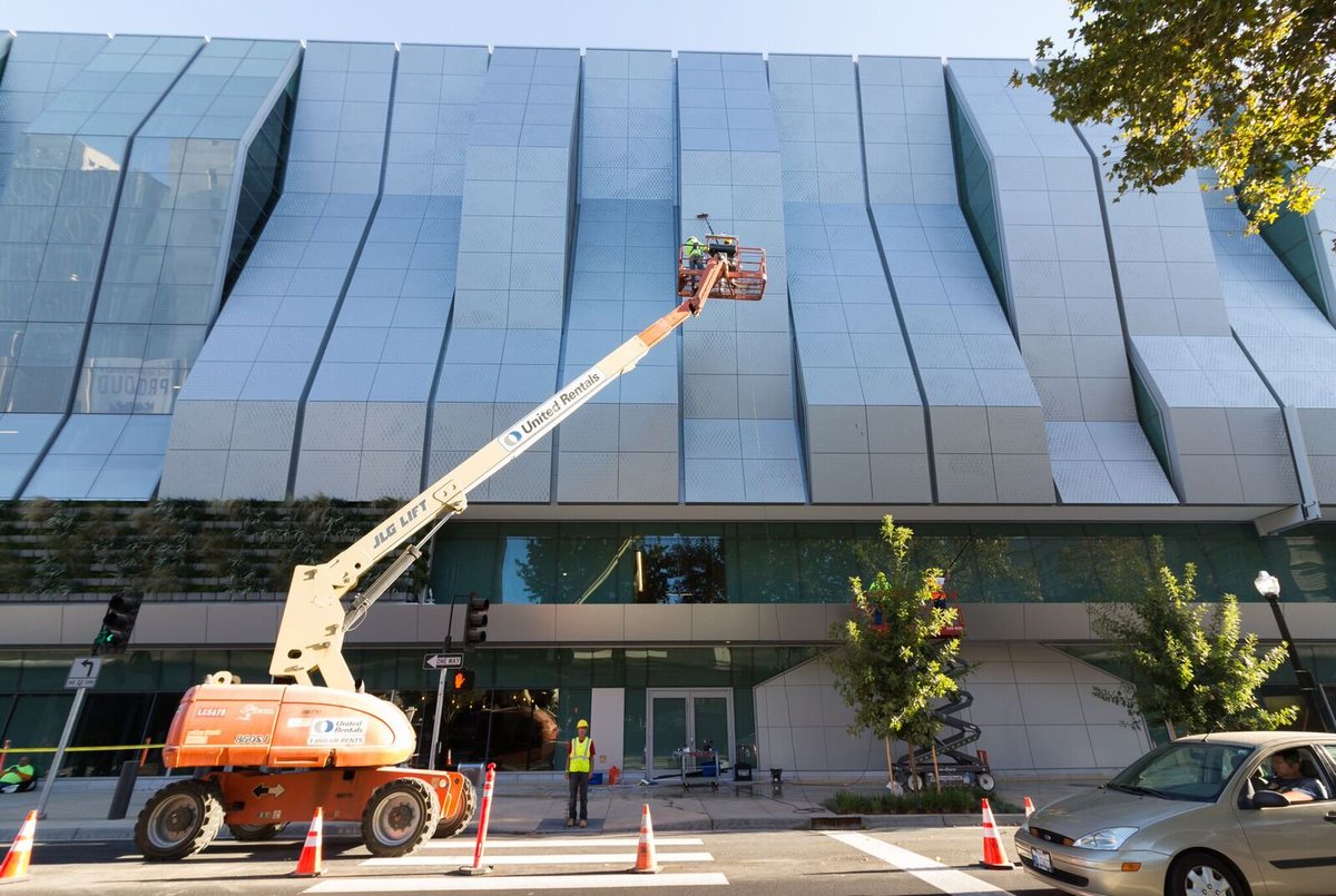 We provide a thorough &amp; extensive clean of the building, removing surface debris, cement, grout concrete, excess paint, dust &amp; other ground in/impacted dirt☺️ Specifically, our service includes: The safe &amp; efficient removal of standard waste💪
👉 arenacleaners.com 💝